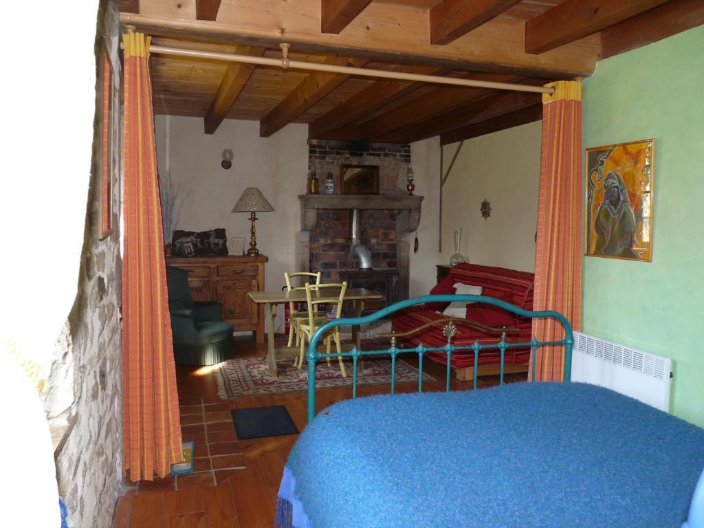 Bed and Breakfast Le Trot'In Chair Martigny-le-Comte Pokoj fotografie